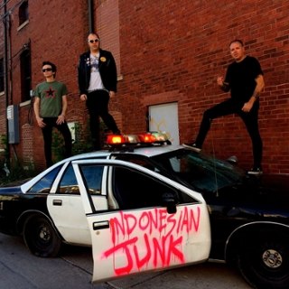INDONESIAN JUNK - Stars in the night LP INDONESIAN JUNK - Stars in the night LP