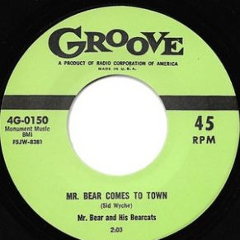 MR. BEAR - Mr. bear comes to town 7