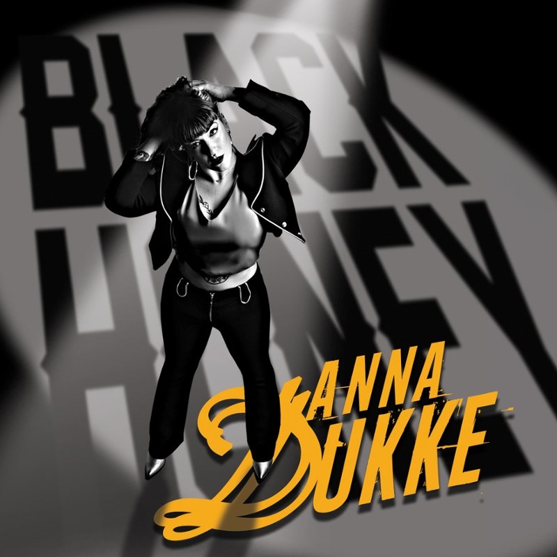 ANNA DUKKE - Black honey 7